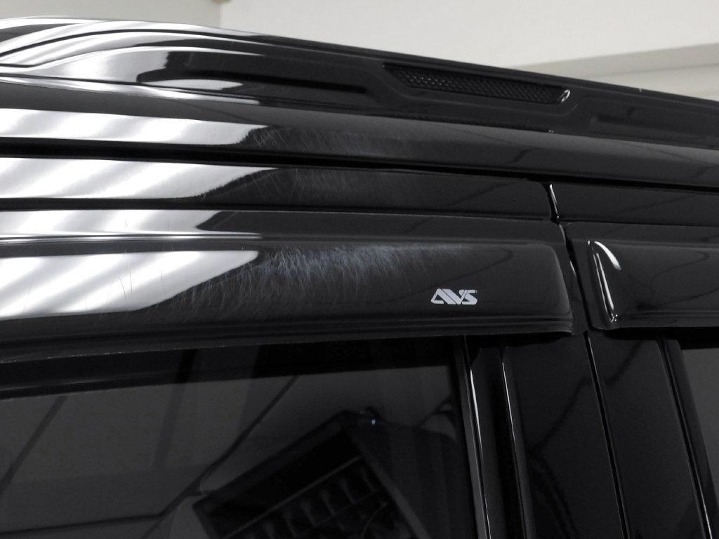 Jeep Grand Wagoneer Series III 4WD 2023