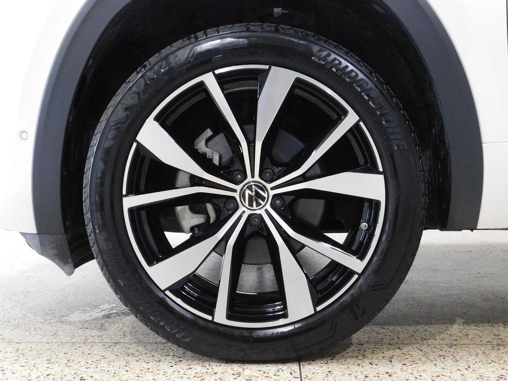 Volkswagen Atlas Cross Sport SEL Premium R-Line 4MOTION 2025