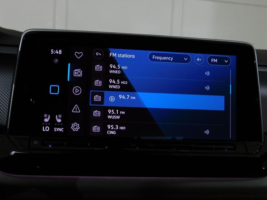 Volkswagen Atlas Cross Sport SEL Premium R-Line 4MOTION 2025