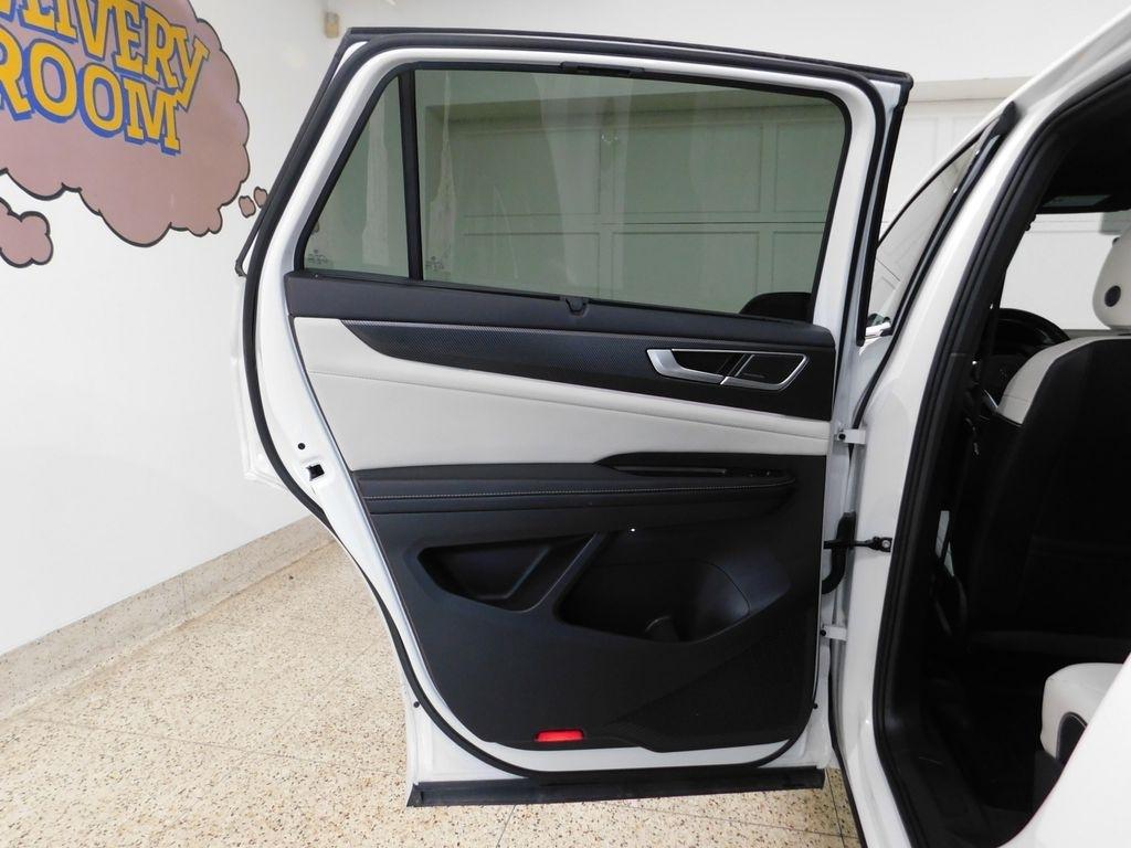 Volkswagen Atlas Cross Sport SEL Premium R-Line 4MOTION 2025