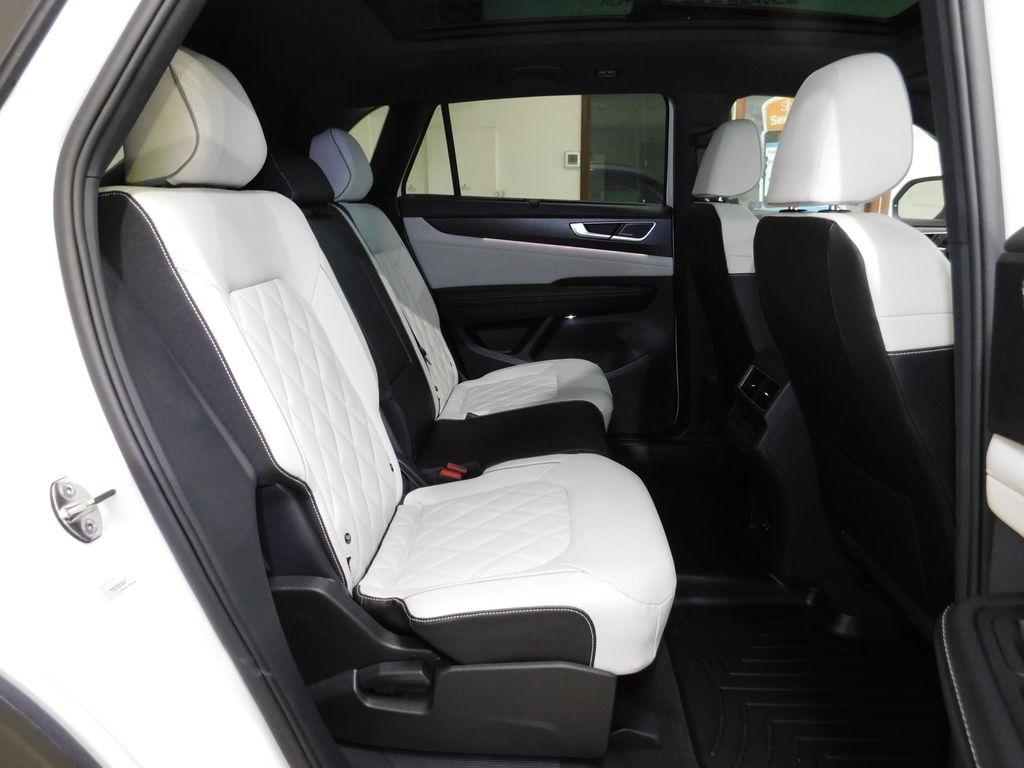 Volkswagen Atlas Cross Sport SEL Premium R-Line 4MOTION 2025