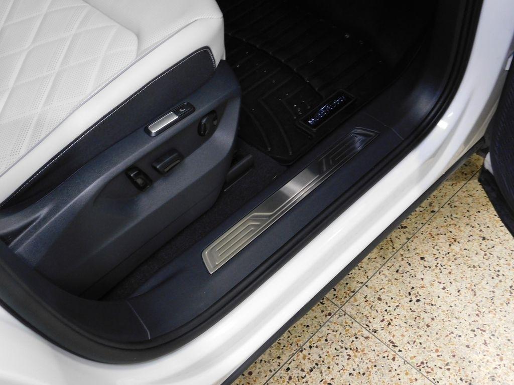Volkswagen Atlas Cross Sport SEL Premium R-Line 4MOTION 2025