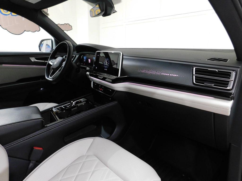 Volkswagen Atlas Cross Sport SEL Premium R-Line 4MOTION 2025