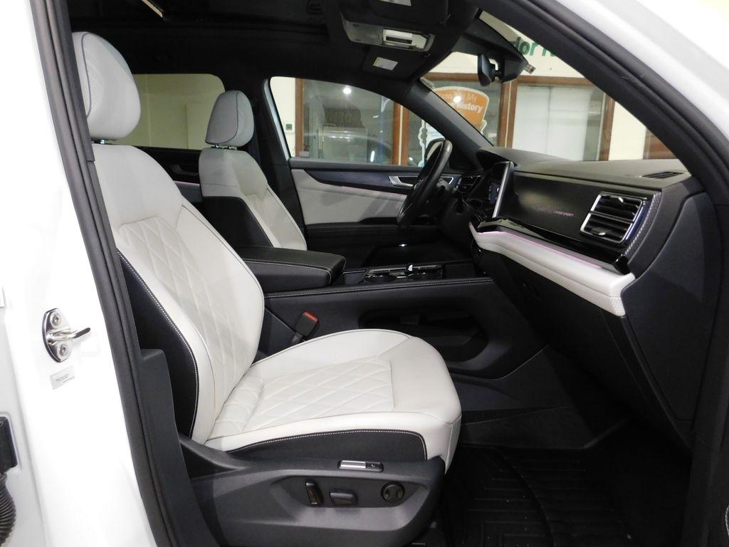 Volkswagen Atlas Cross Sport SEL Premium R-Line 4MOTION 2025