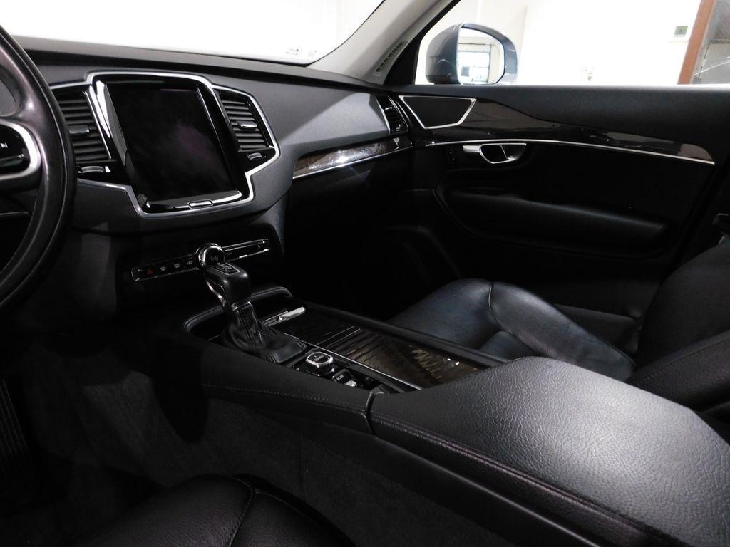 Volvo XC90 T6 Momentum AWD 2017