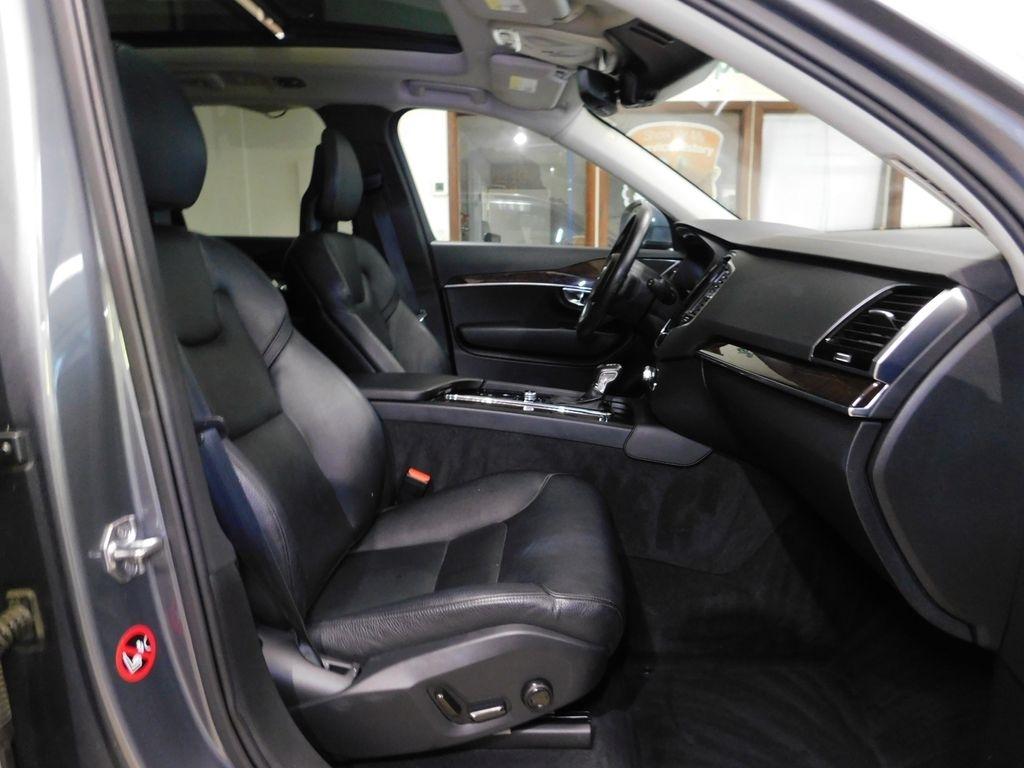 Volvo XC90 T6 Momentum AWD 2017