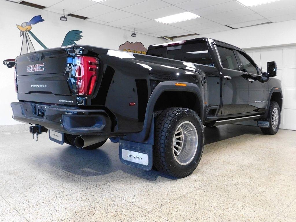 GMC Sierra 3500HD Denali Crew Cab 4WD 2025