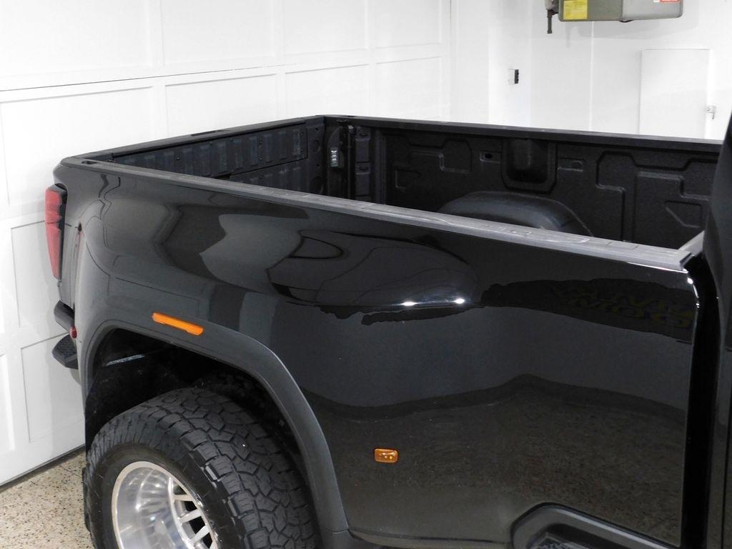 GMC Sierra 3500HD Denali Crew Cab 4WD 2025