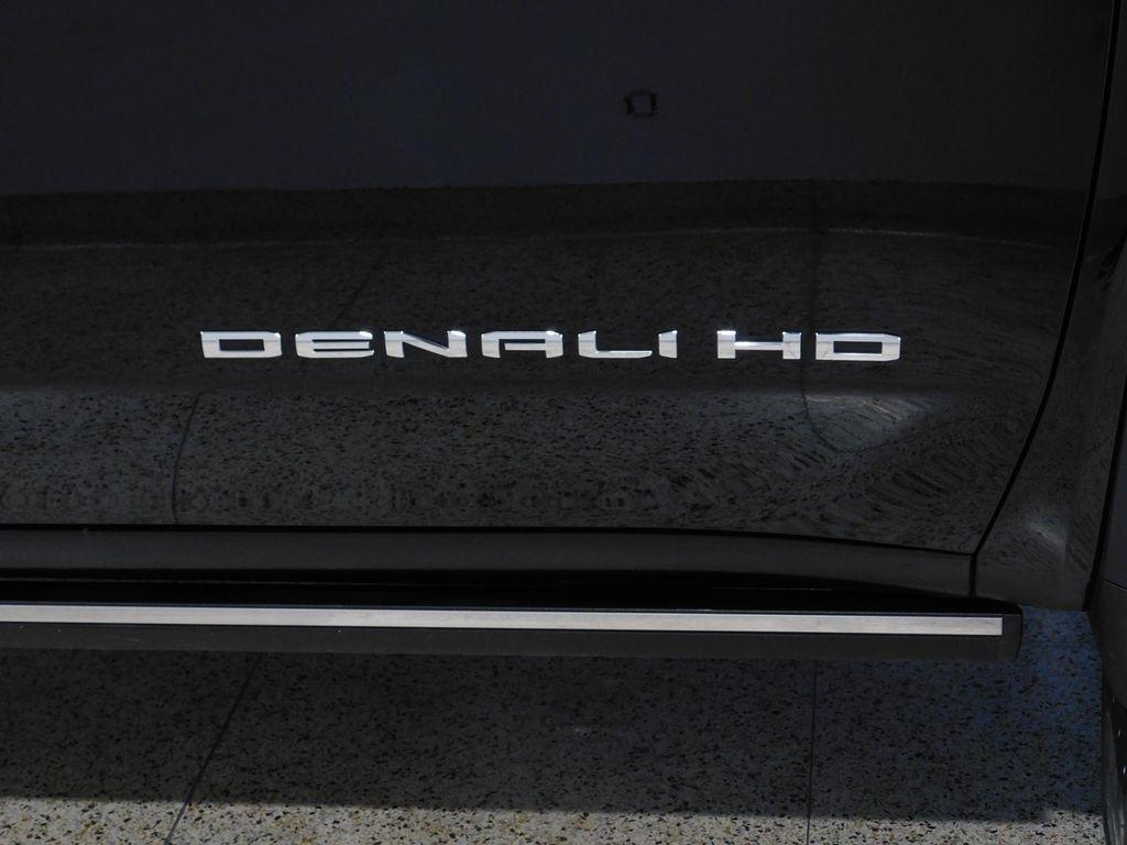 GMC Sierra 3500HD Denali Crew Cab 4WD 2025