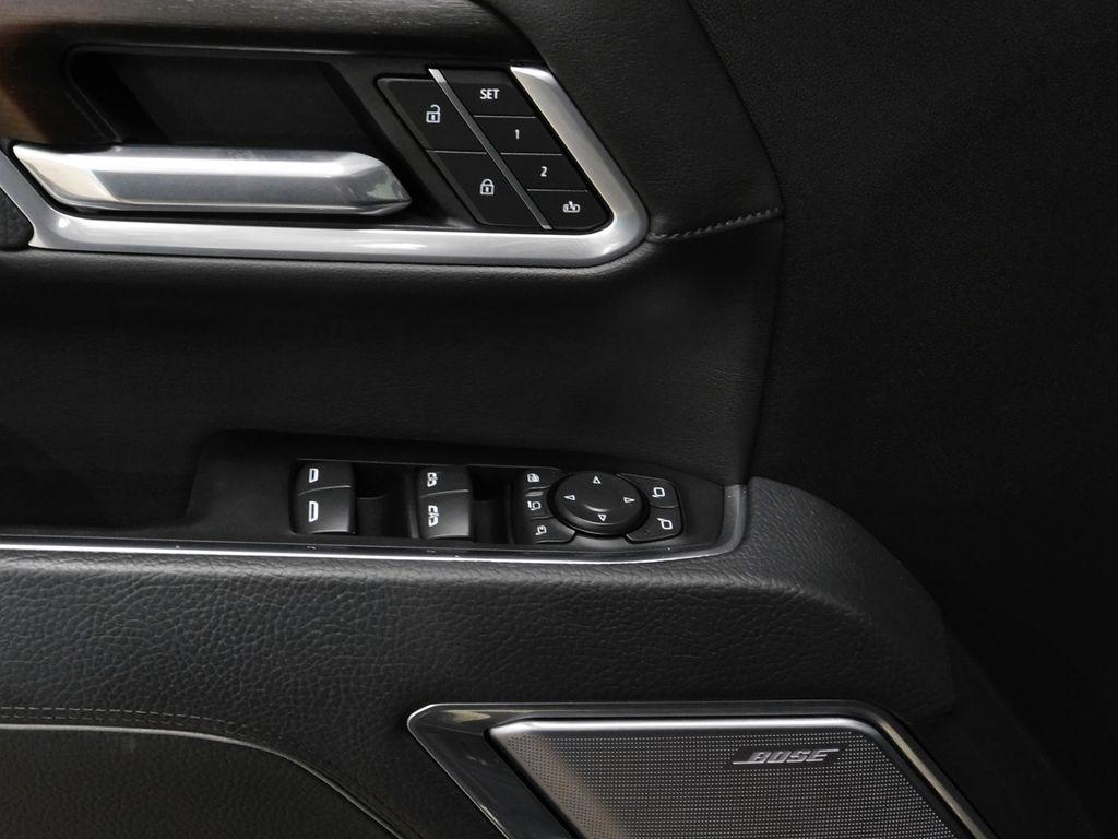 GMC Sierra 3500HD Denali Crew Cab 4WD 2025