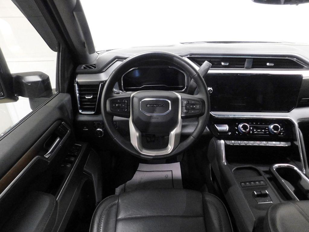 GMC Sierra 3500HD Denali Crew Cab 4WD 2025