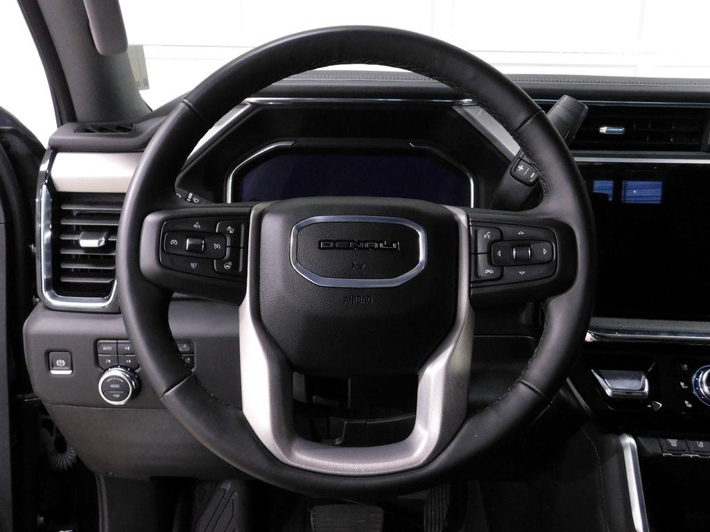 GMC Sierra 3500HD Denali Crew Cab 4WD 2025