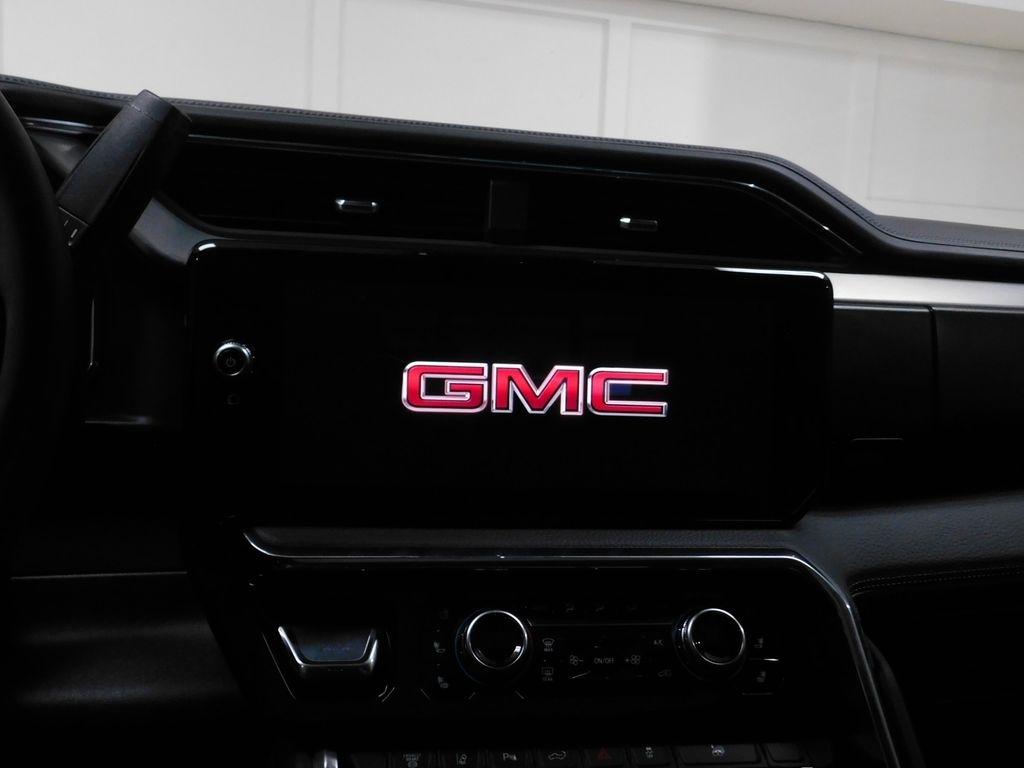GMC Sierra 3500HD Denali Crew Cab 4WD 2025