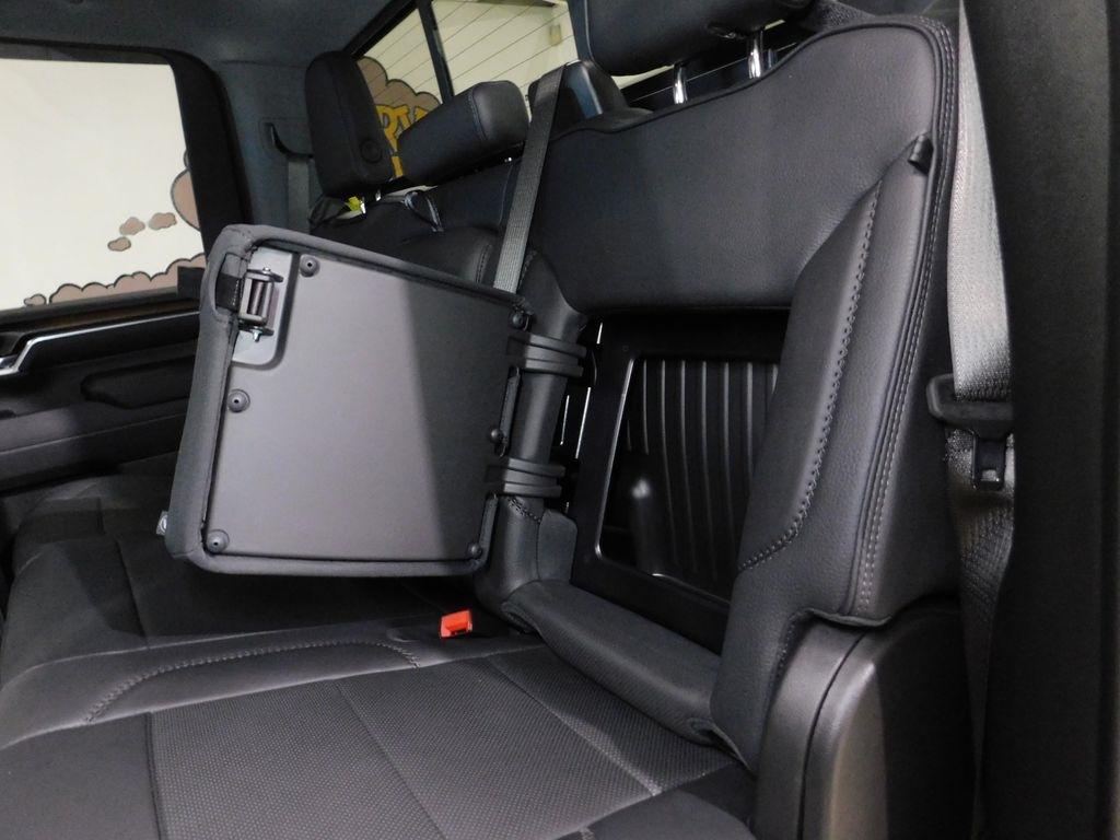 GMC Sierra 3500HD Denali Crew Cab 4WD 2025