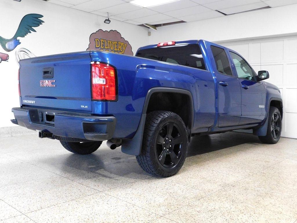 GMC Sierra 1500 SLE Double Cab 4WD 2017