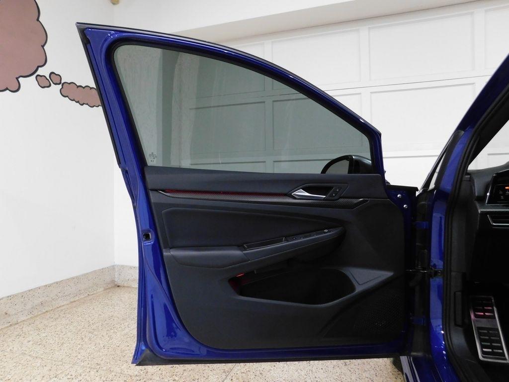 Volkswagen Golf R  2024