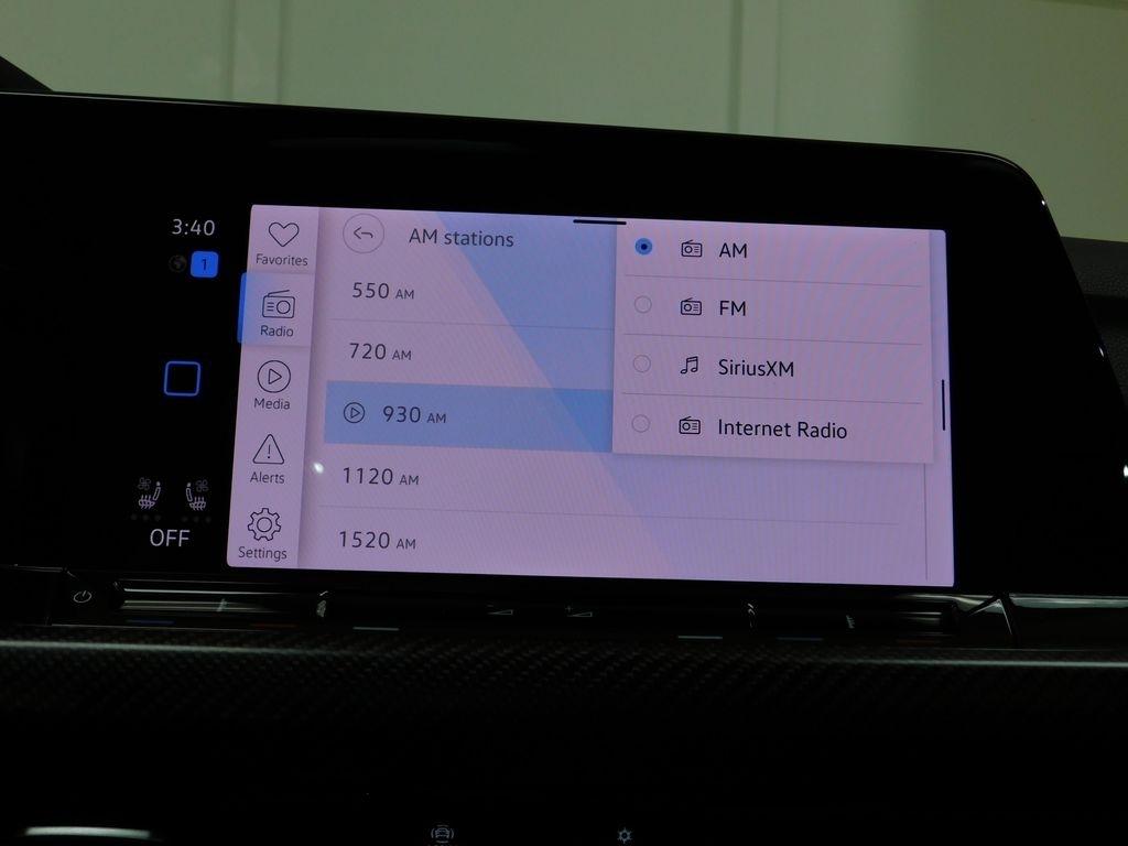 Volkswagen Golf R  2024