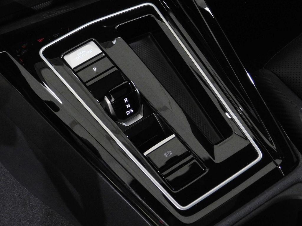 Volkswagen Golf R  2024