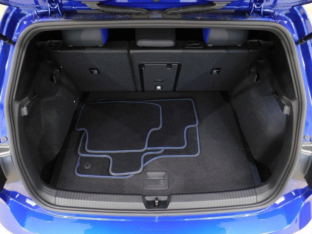 Volkswagen Golf R  2024