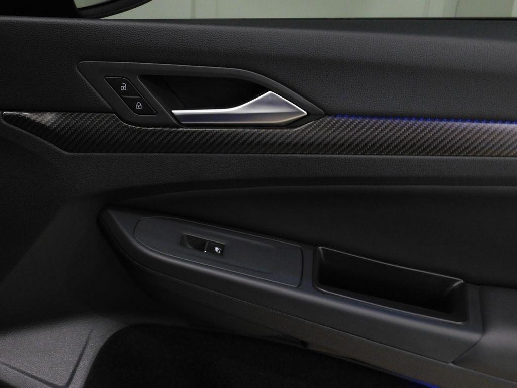 Volkswagen Golf R  2024