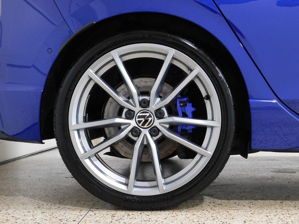 Volkswagen Golf R  2024