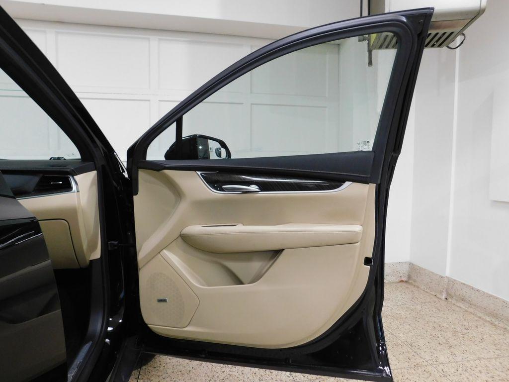 Cadillac XT5 Base 2017
