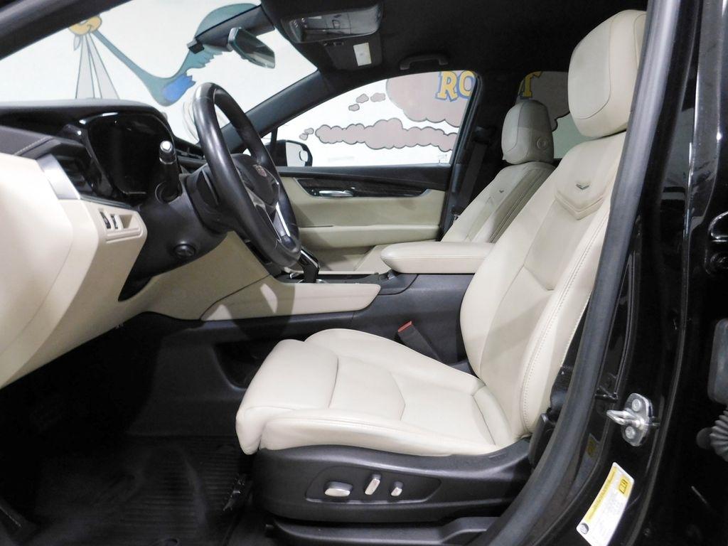 Cadillac XT5 Base 2017