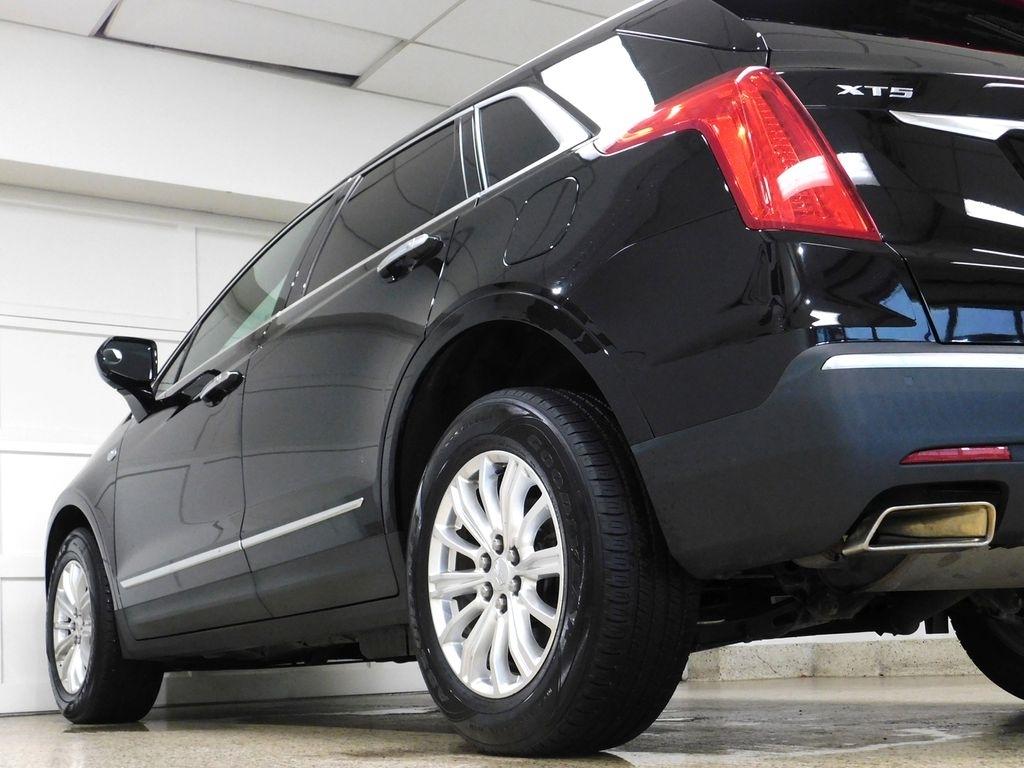 Cadillac XT5 Base 2017