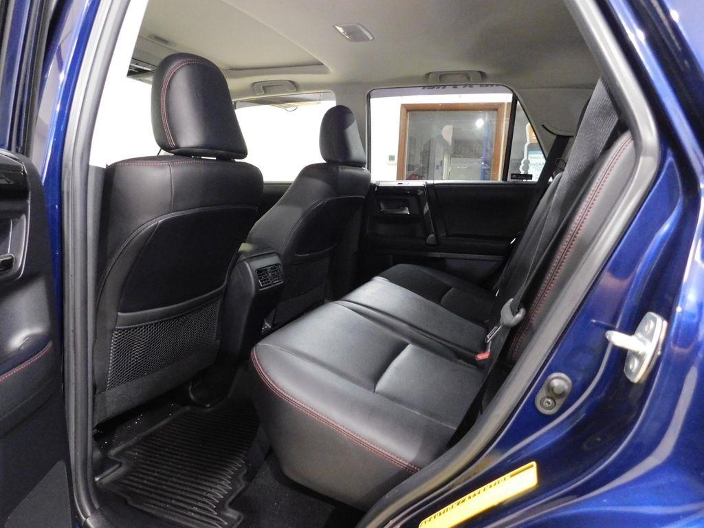Toyota 4Runner TRD Off-road Premium 4WD 2023