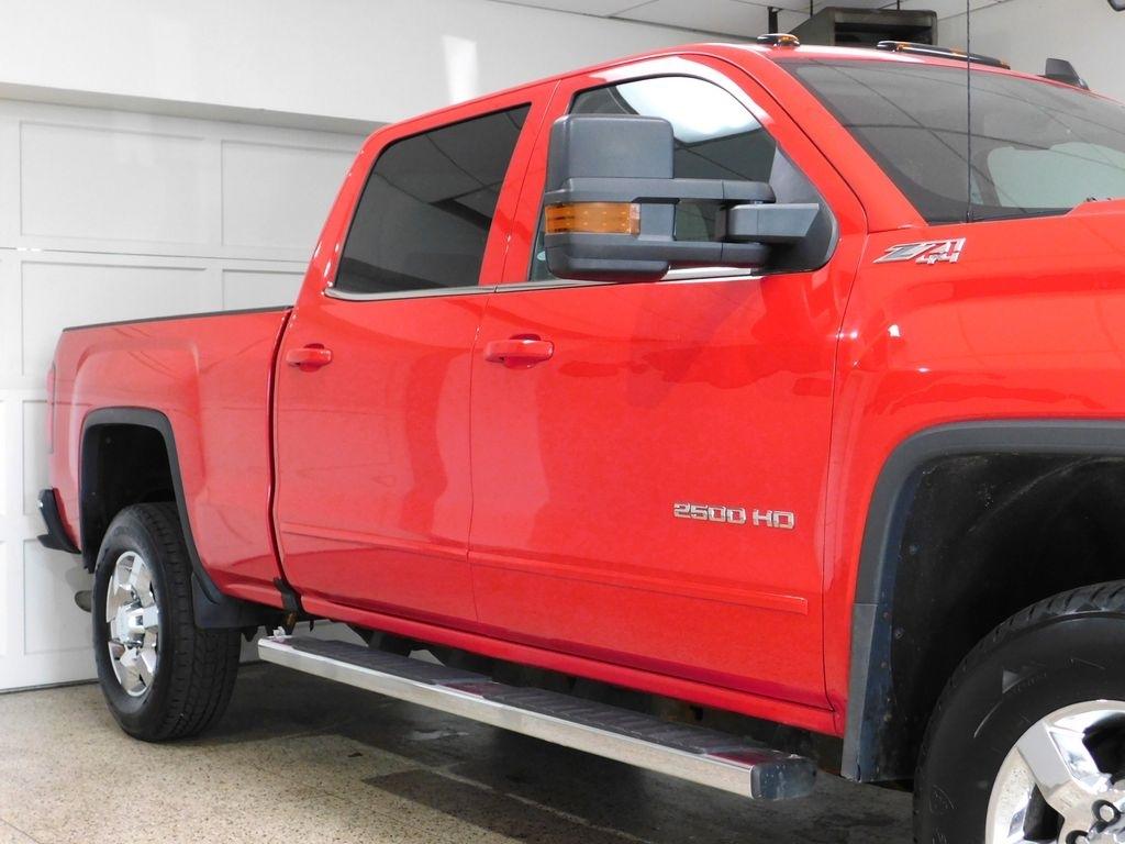GMC Sierra 2500HD SLE Crew Cab 4WD 2018