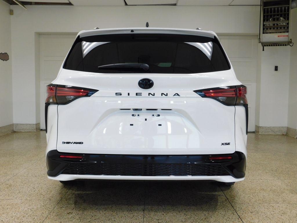 Toyota Sienna Unknown 2026