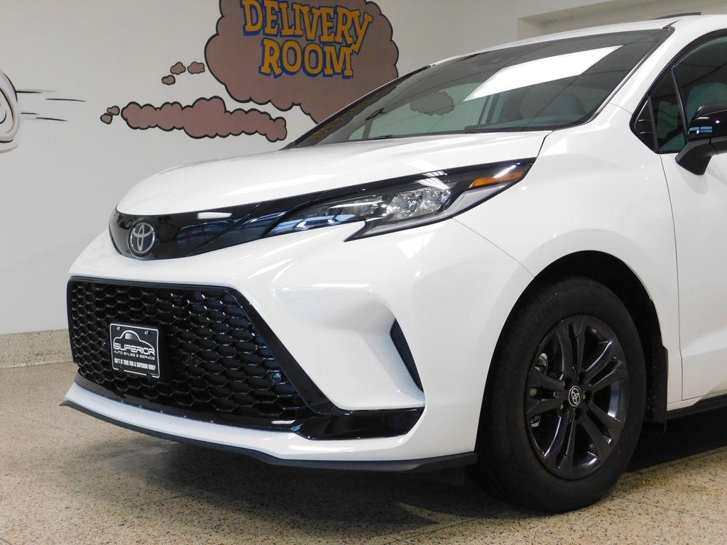 Toyota Sienna Unknown 2026