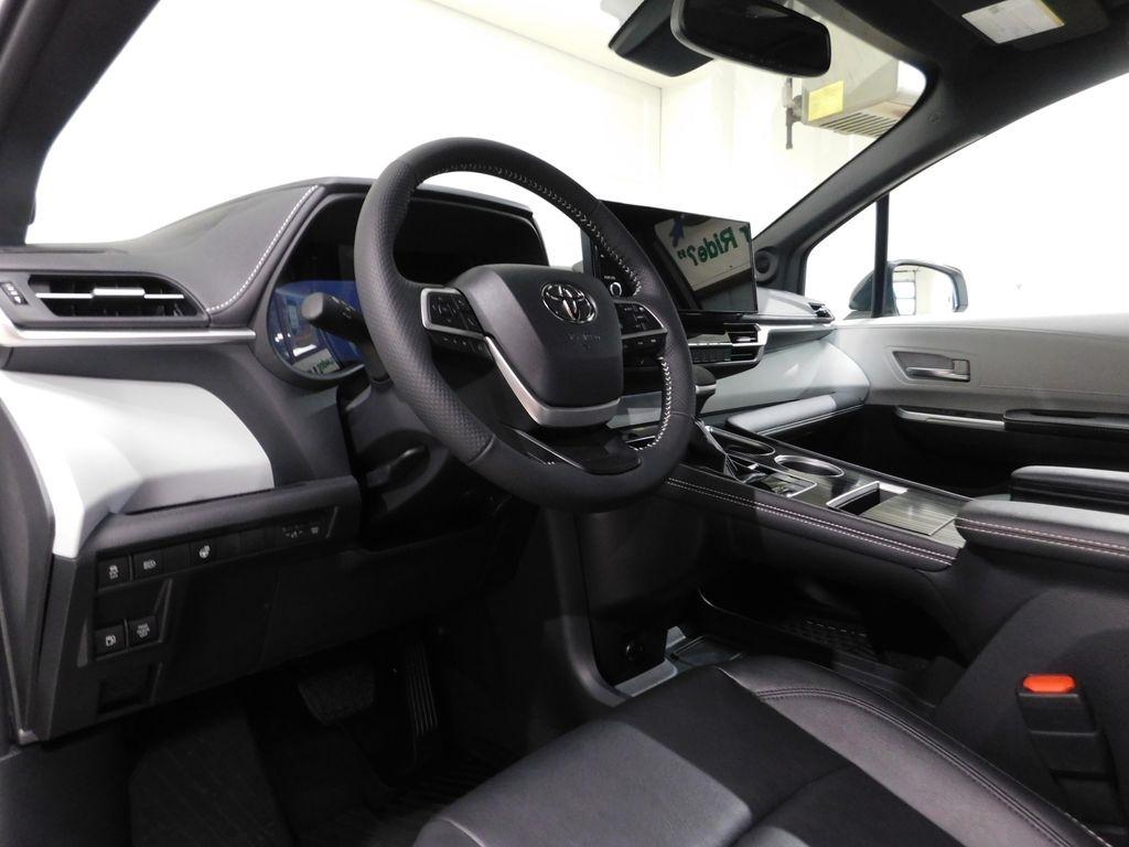 Toyota Sienna Unknown 2026