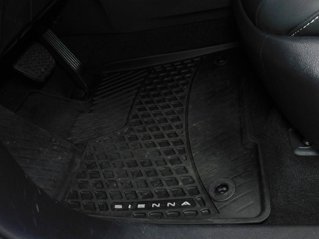 Toyota Sienna Unknown 2026