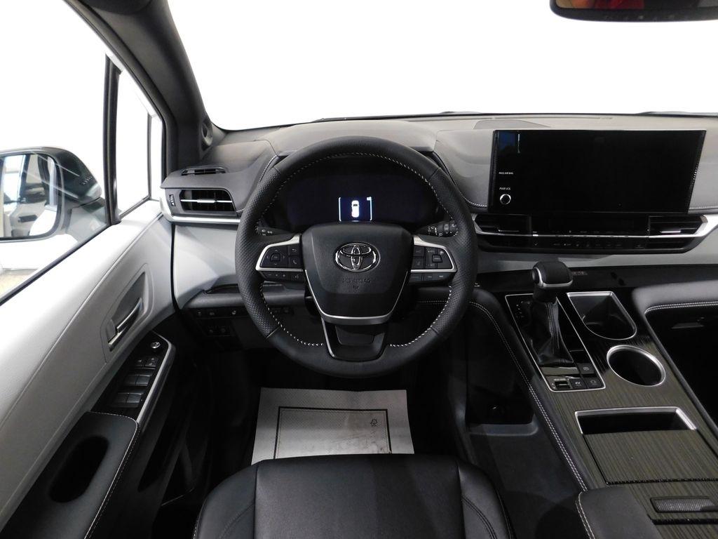 Toyota Sienna Unknown 2026