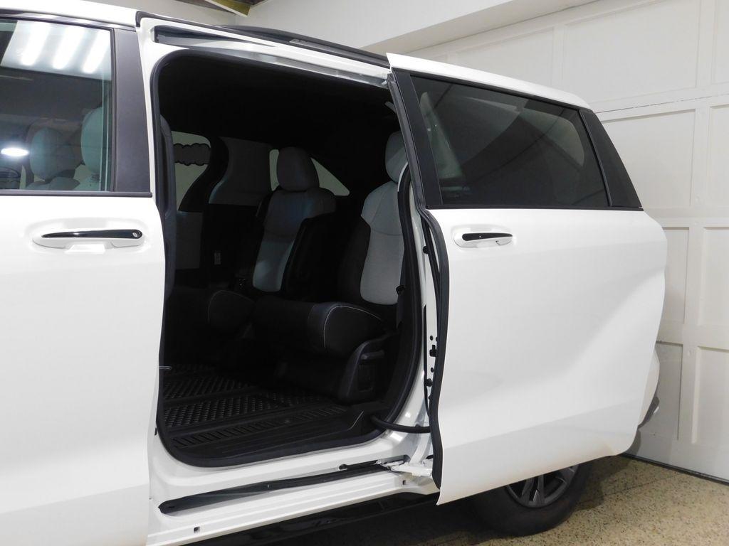 Toyota Sienna Unknown 2026