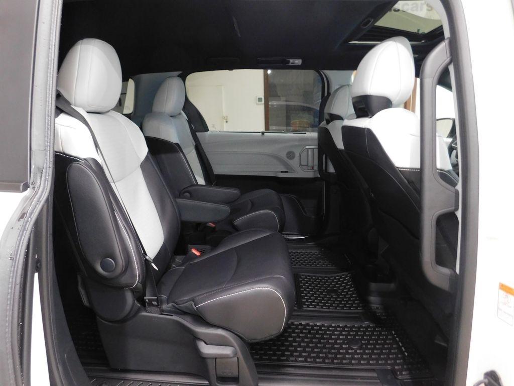 Toyota Sienna Unknown 2026