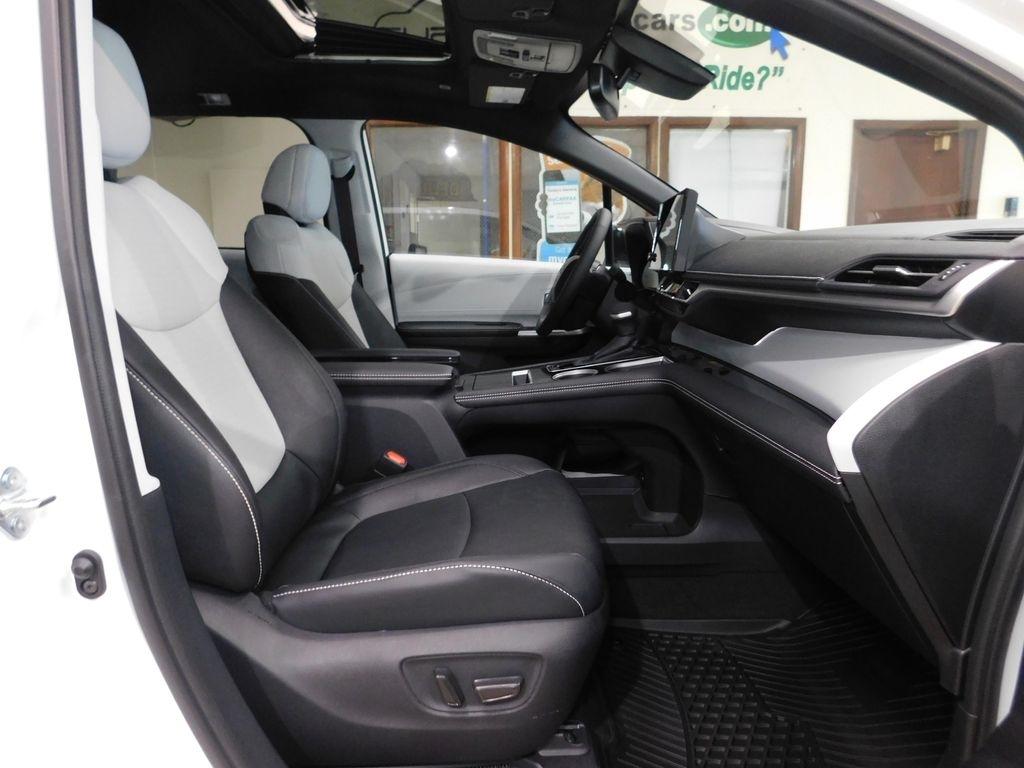 Toyota Sienna Unknown 2026