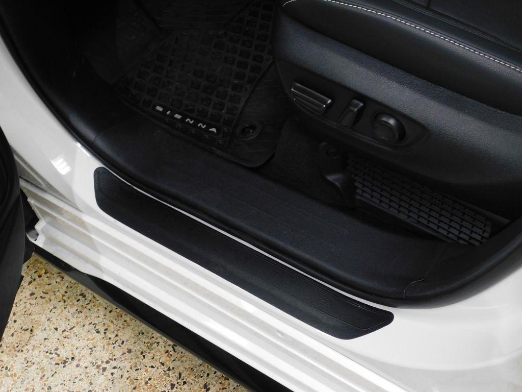Toyota Sienna Unknown 2026