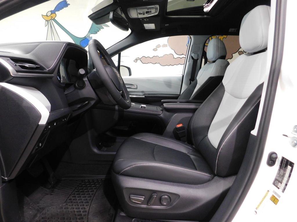 Toyota Sienna Unknown 2026
