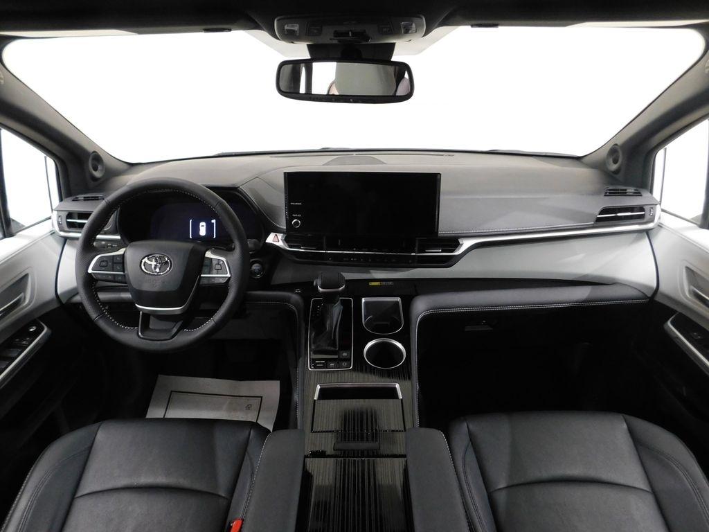 Toyota Sienna Unknown 2026