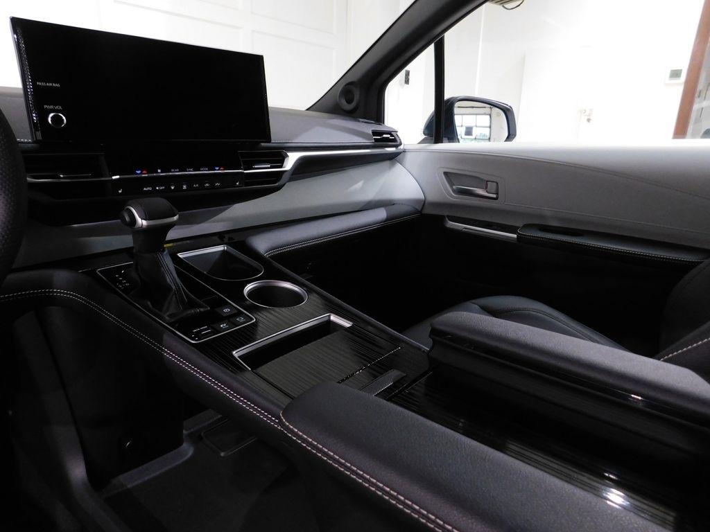 Toyota Sienna Unknown 2026