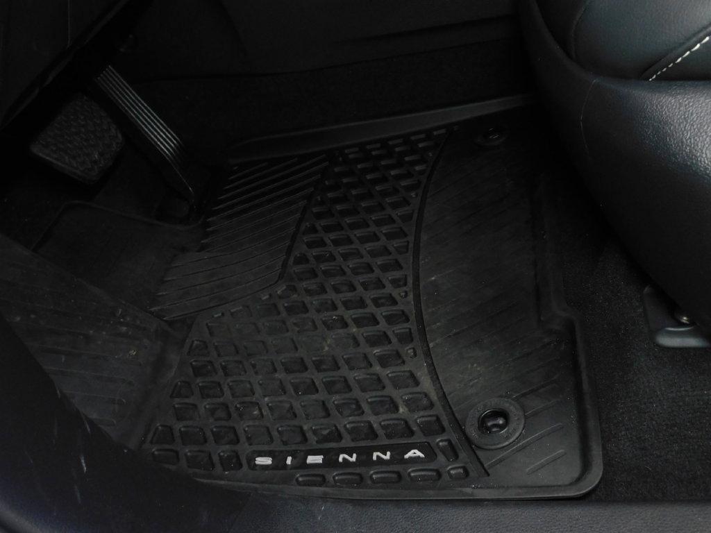 Toyota Sienna Unknown 2026