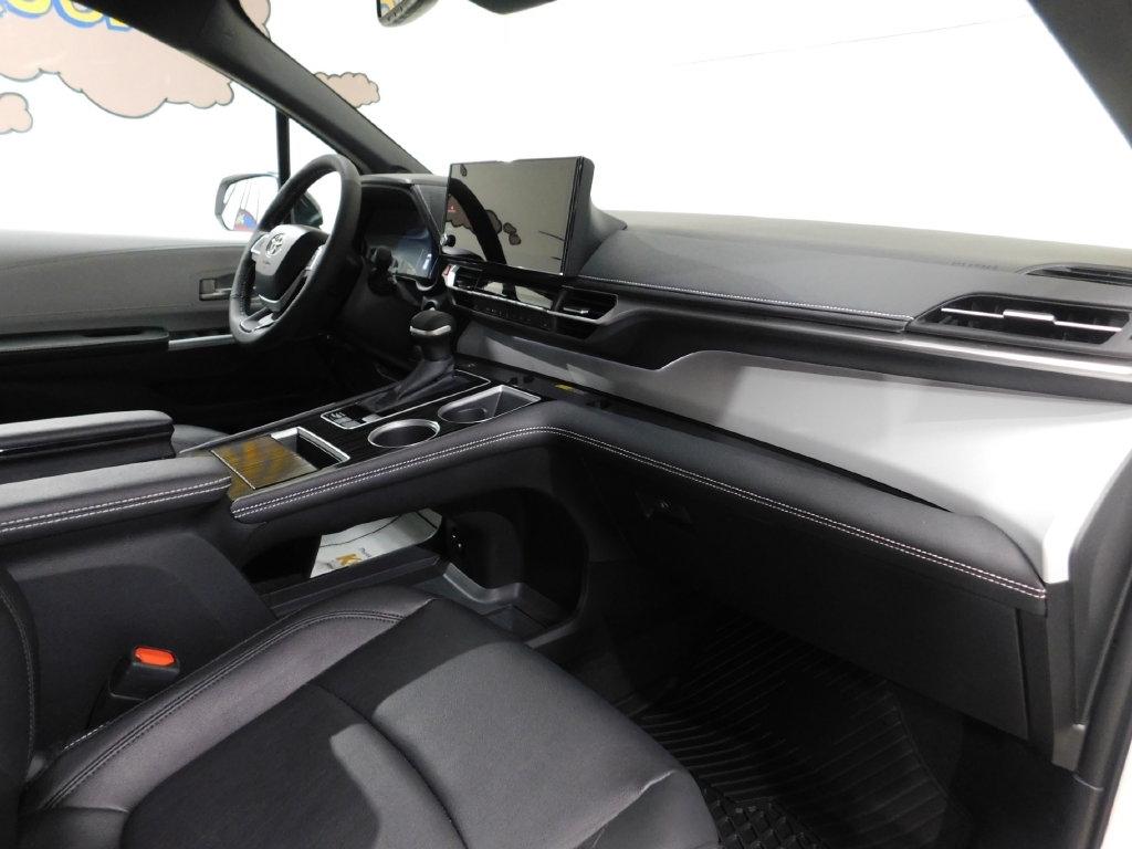 Toyota Sienna Unknown 2026
