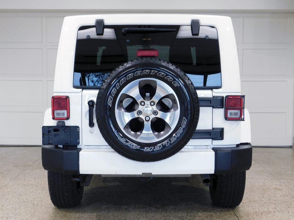 Jeep Wrangler Sahara 4WD 2016
