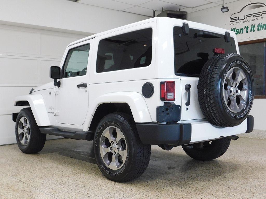 Jeep Wrangler Sahara 4WD 2016