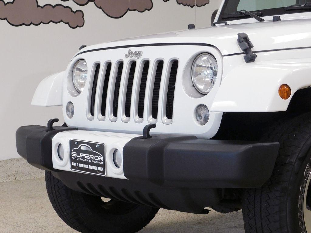 Jeep Wrangler Sahara 4WD 2016