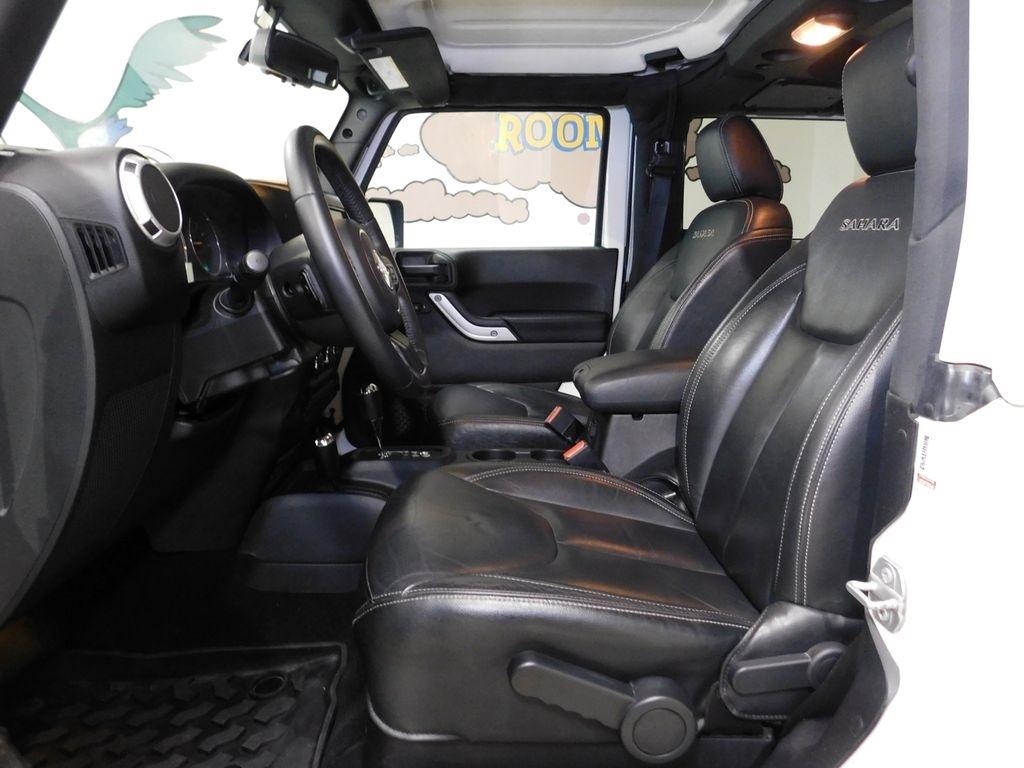 Jeep Wrangler Sahara 4WD 2016