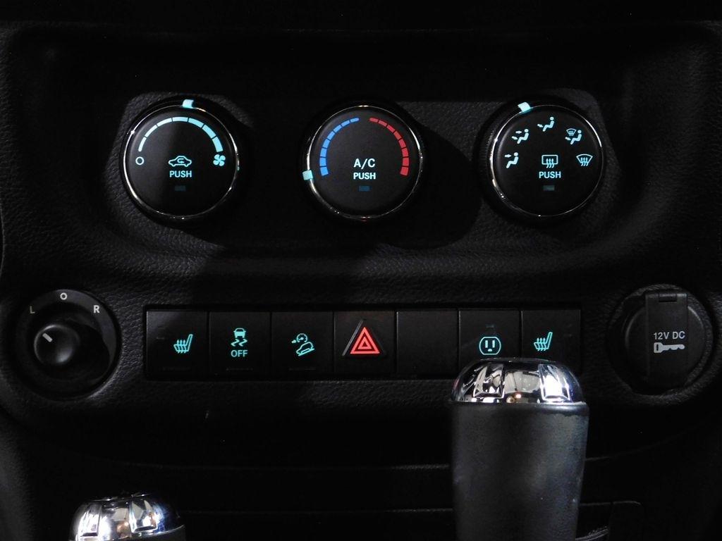 Jeep Wrangler Sahara 4WD 2016