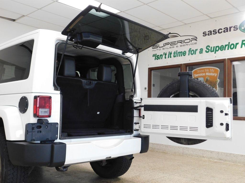 Jeep Wrangler Sahara 4WD 2016